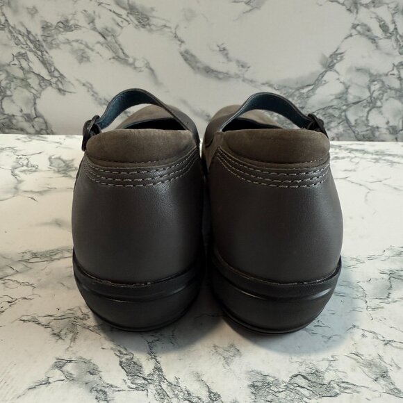 Dansko Women 40 US 9-9.5 Misty Mary Jane Shoe Gray Suede Buckle Strap Comfort - Picture 4 of 7